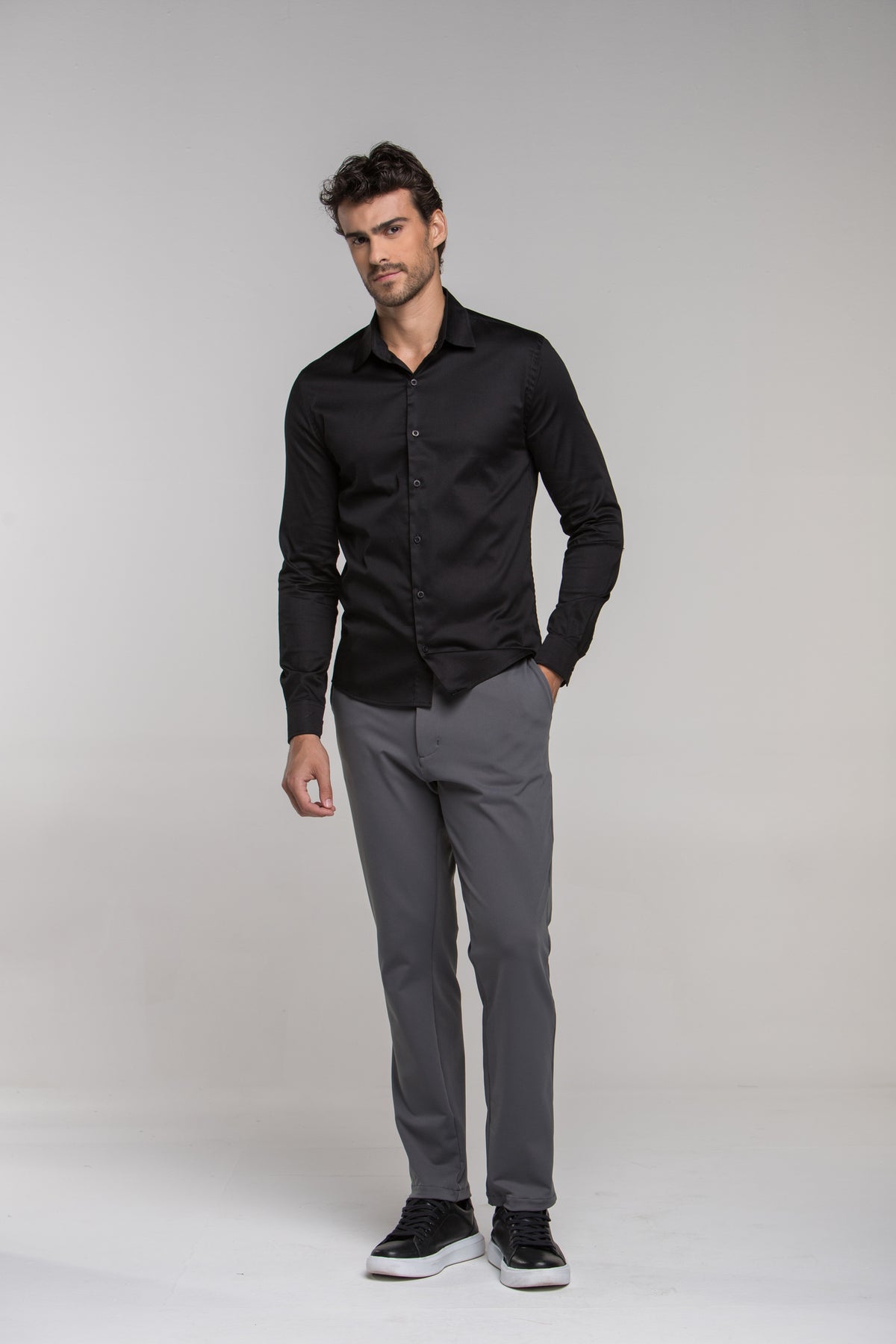 Calça Tecnológica Strong Alfaiataria Cinza