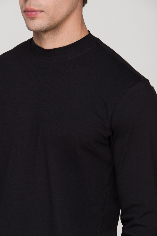 Camiseta Manga Longa e Gola Média Algodão Egípcio Duplo Preta