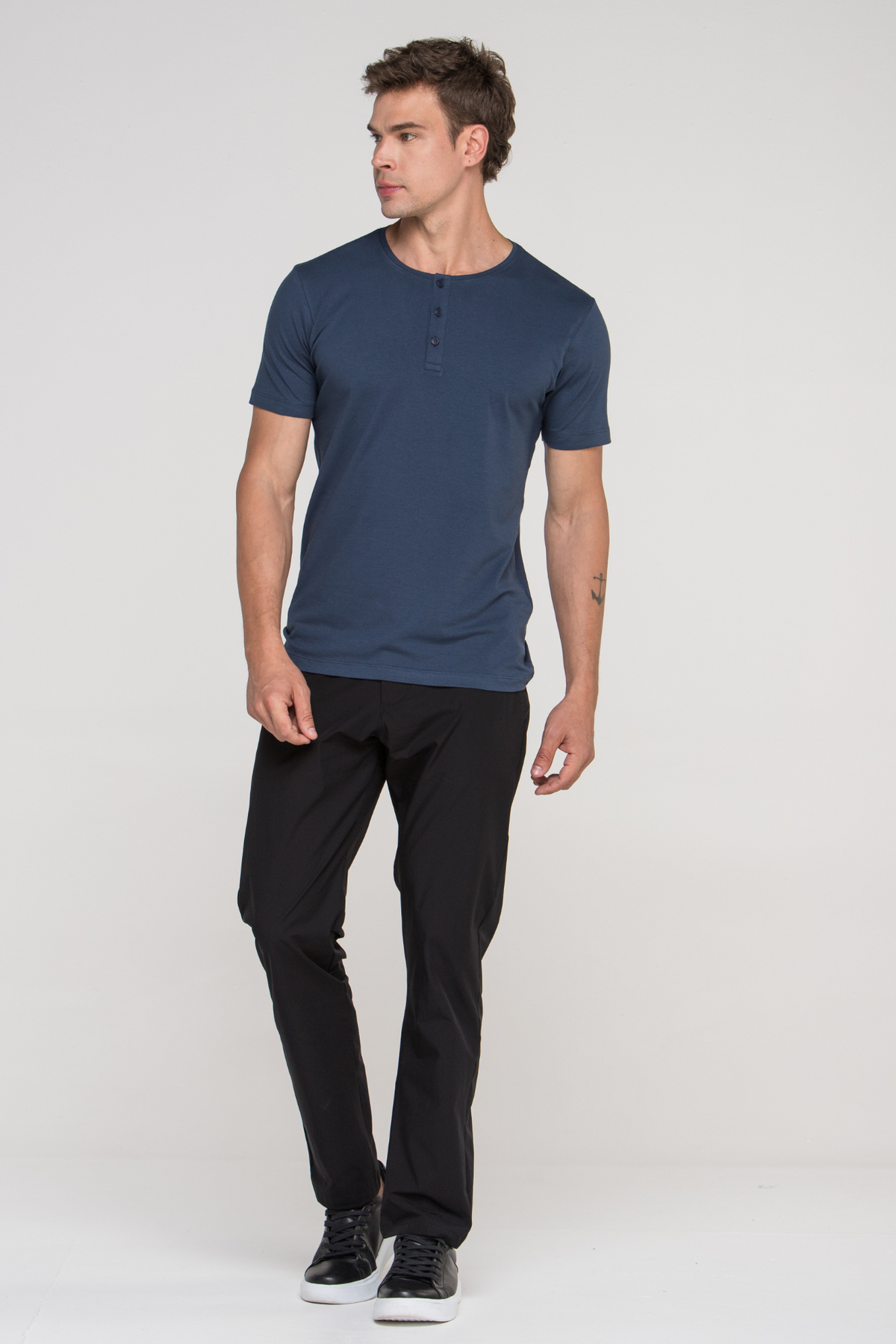 Camiseta Manga Curta Henley Smart Algodão Egípcio Azul